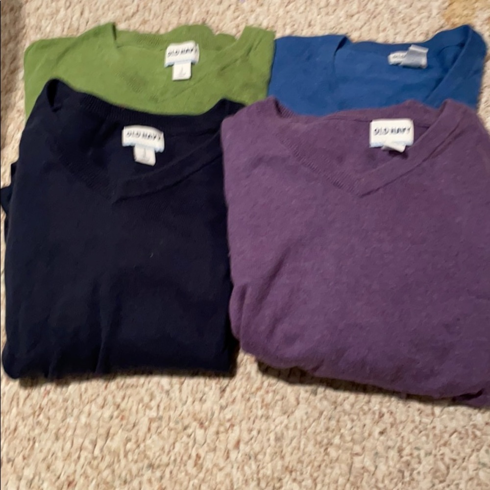 Bundle of 4 Old Navy Men’s Sweates